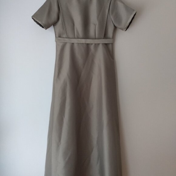 Amish Mennonite Cape Dress 33.5"B 29.5"W Handmade Modest Khaki Reverse Satin - Picture 10 of 10